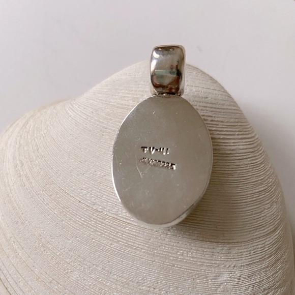 Red Coral Pendant Sterling Silver - Picture 5 of 6